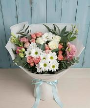 Букет цветов из:  Розы, Лизиантусы и Хризантемы в Великом Устюге