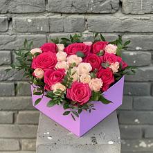 Цветочная композиция из Розы в коробке #REPLACE_PRED# Великом Устюге