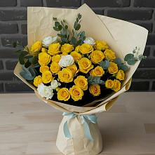 Букет цветов из:  Розы в Великом Устюге