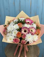 Букет цветов из:  Розы, Герберы и Хризантемы в Великом Устюге