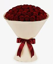 Букет 101 Бордовая роза Блэк Бакарра в Великом Устюге