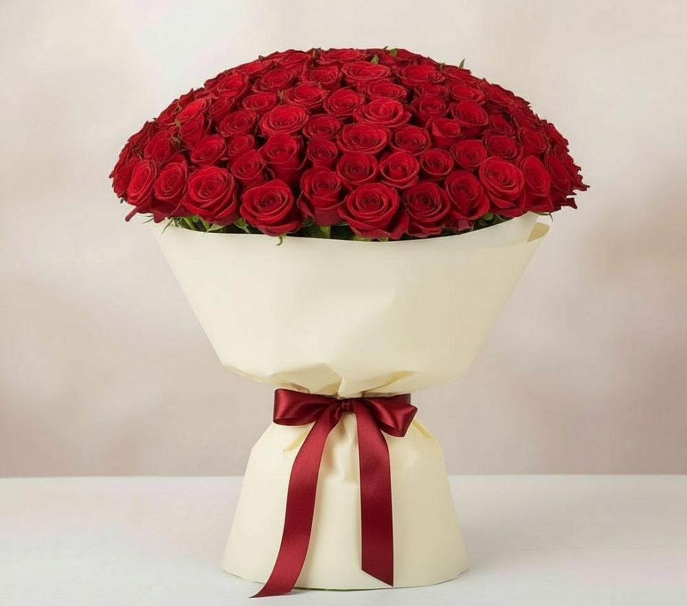Букет 101 Красная роза Милано в Великом Устюге