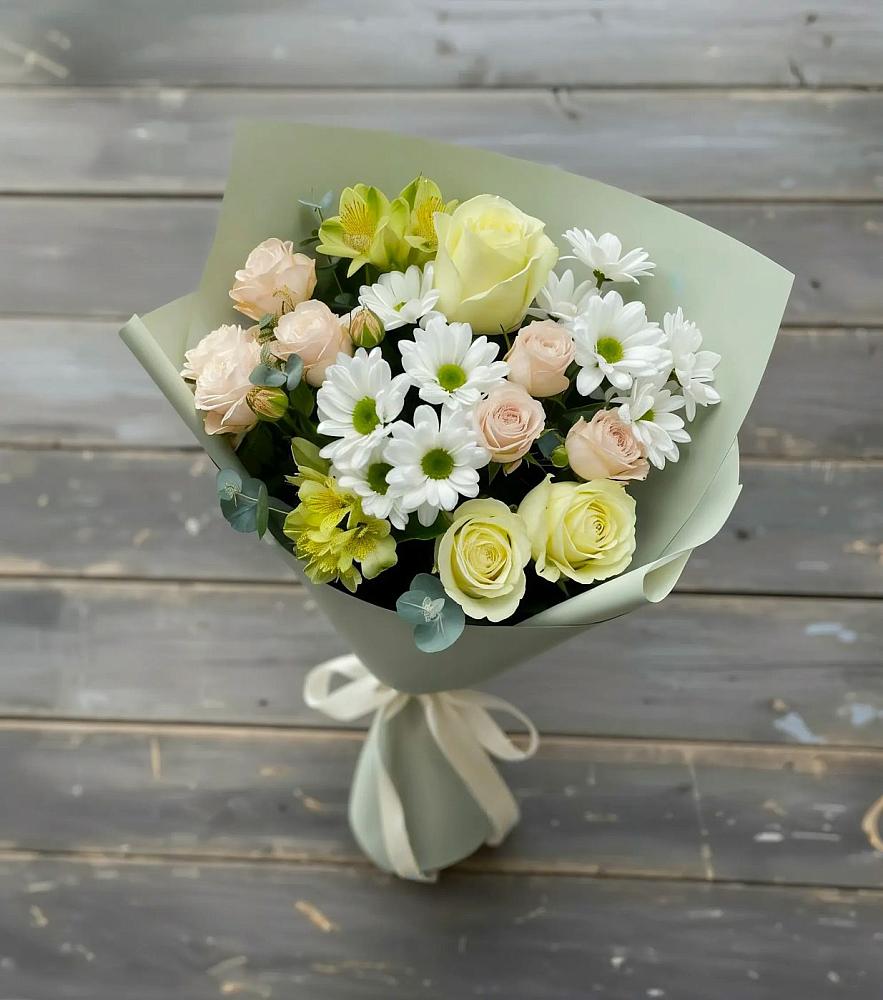 Букет цветов из: Альстромерии, Розы и Хризантемы в Великом Устюге