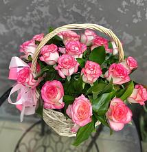 Цветочная композиция из Розы в корзине #REPLACE_PRED# Великом Устюге
