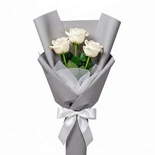 Букет 3 белые розы в Великом Устюге