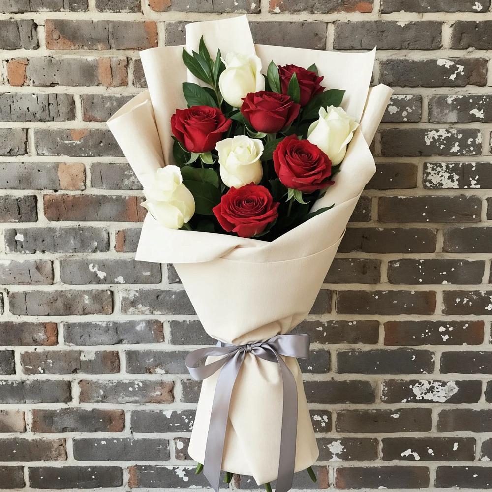 Букет цветов из: Розы в Великом Устюге