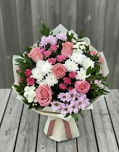 Букет цветов из:  Альстромерии, Гвоздики, Розы и Хризантемы в Великом Устюге