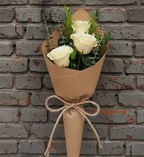 Букет цветов из:  Розы в Великом Устюге