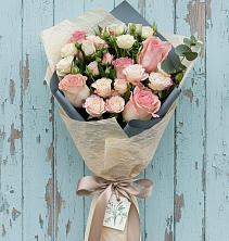 Букет цветов из:  Розы в Великом Устюге