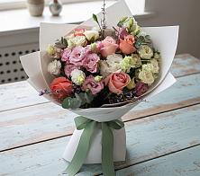 Букет цветов из:  Розы, Лизиантусы и Гвоздики #REPLACE_PRED# Великом Устюге