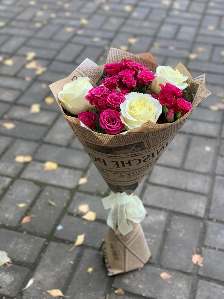 Букет цветов из: Розы в Великом Устюге