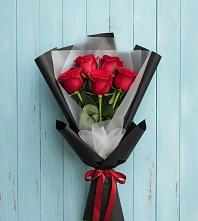 Букет цветов из:  Розы в Великом Устюге