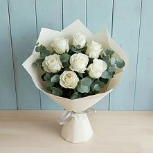 Букет Белые розы в Эвкалипте в Великом Устюге